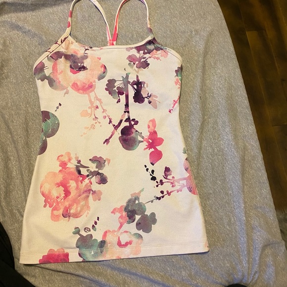 Lululemon Power Y Tank - Picture 4 of 6